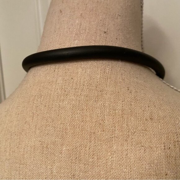 NECKLACE MODERNIST LUCITE DISCS DARK GRAY GREEN BLACK RUBBER MAGNETIC 24” - Picture 13 of 14